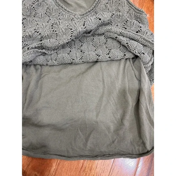 White House Black Market Olive Green Crochet Tank Top Sz M Boho Basic Layer - Picture 8 of 8